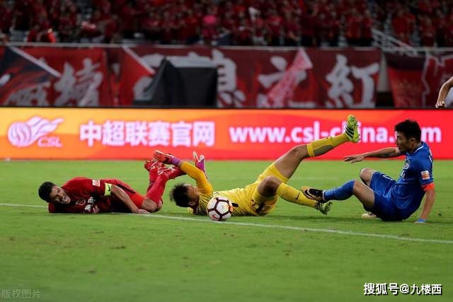 网球面临转型挑战：是保持传统还是迎合娱乐化？